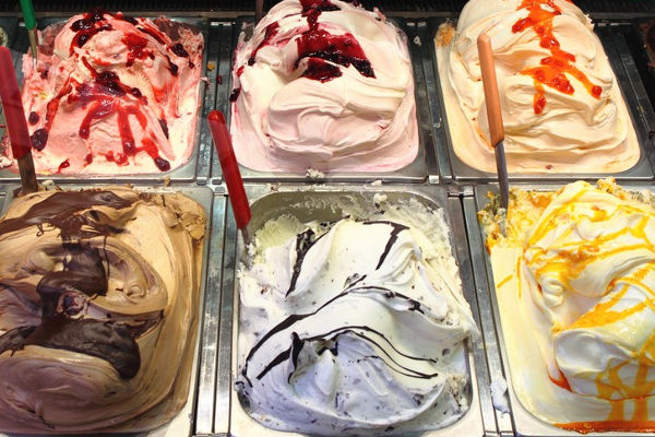 Gelato Pans [ File # csp6100160, License # 1847712 ]Licensed through http://www.canstockphoto.com in accordance with the End User License Agreement (http://www.canstockphoto.com/legal.php)(c) Can Stock Photo Inc. / alessandro0770